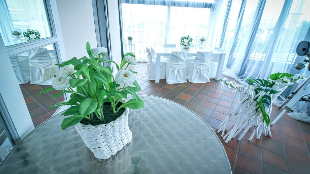 Fontana Oasis Apartments Castelnuovo del Garda Eksteriør billede