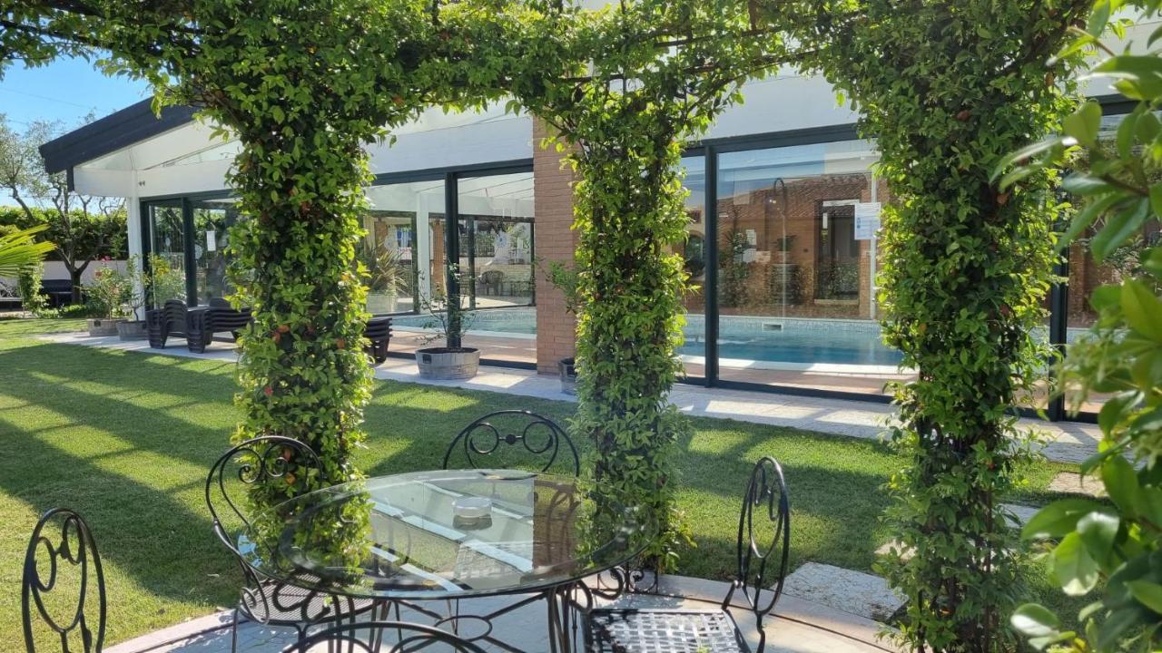 Fontana Oasis Apartments Castelnuovo del Garda Eksteriør billede